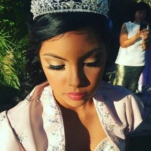 Meet your Posher, Sky